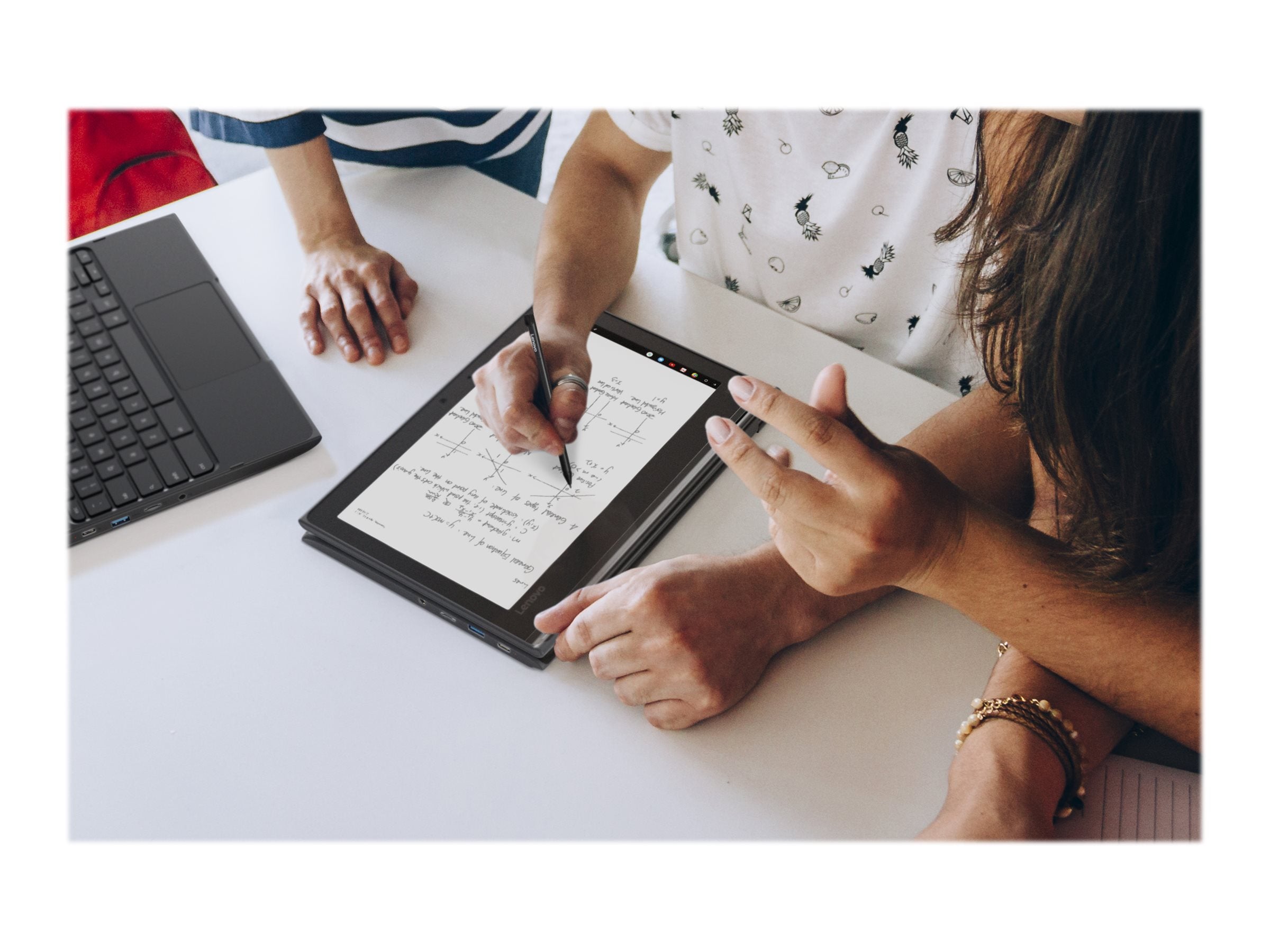 Lenovo Chromebook 500E 1st Generation 3-in-1 Foldable Touchscreen (2018)